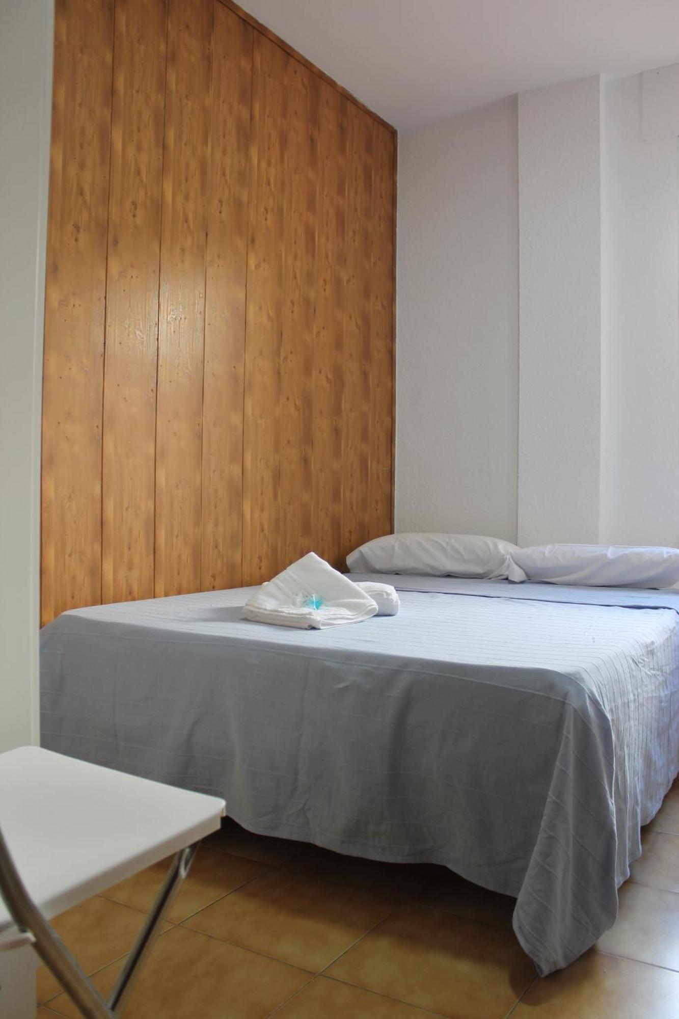Hostal Amantes De Теруэль Экстерьер фото