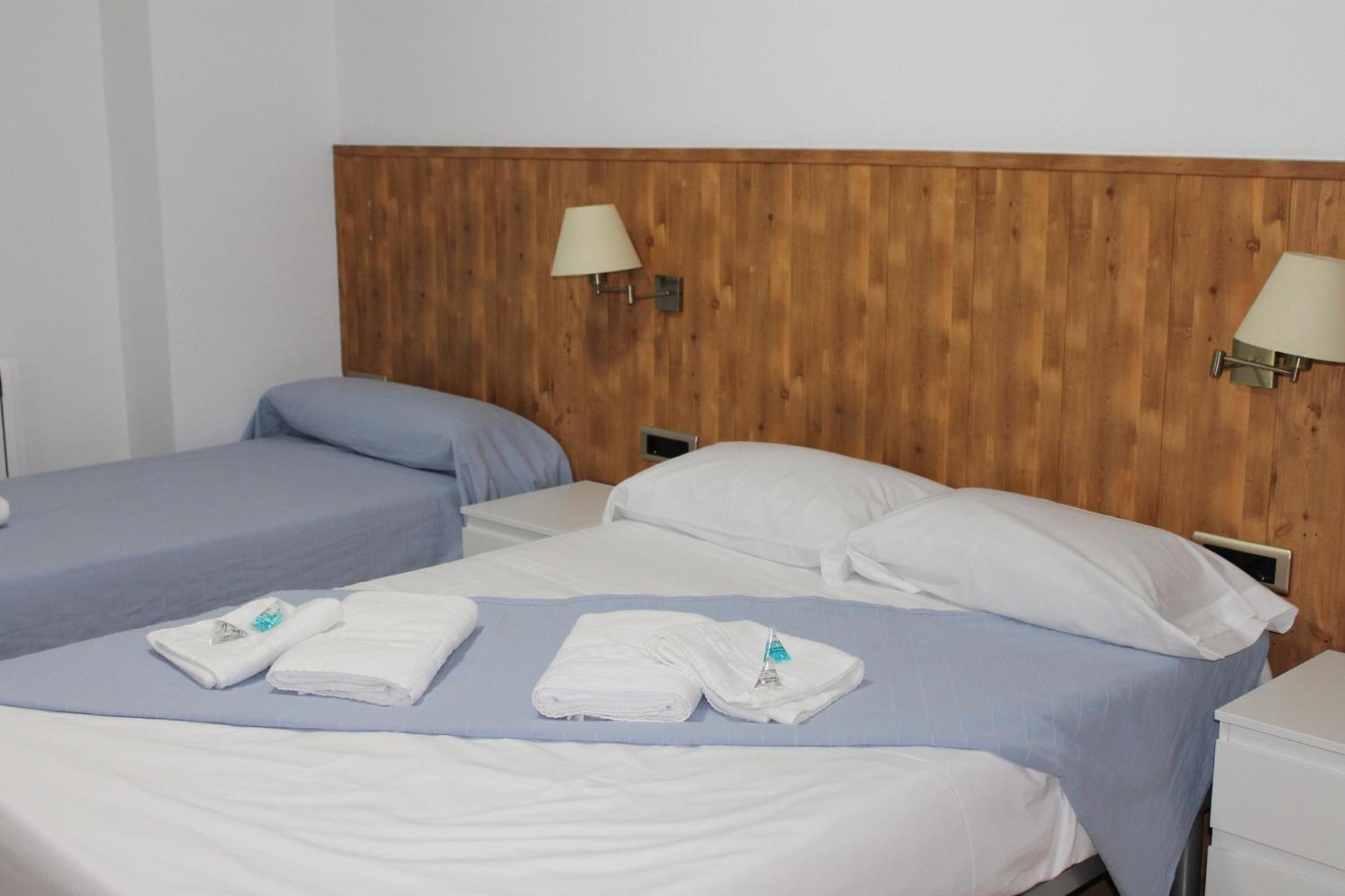 Hostal Amantes De Теруэль Номер фото